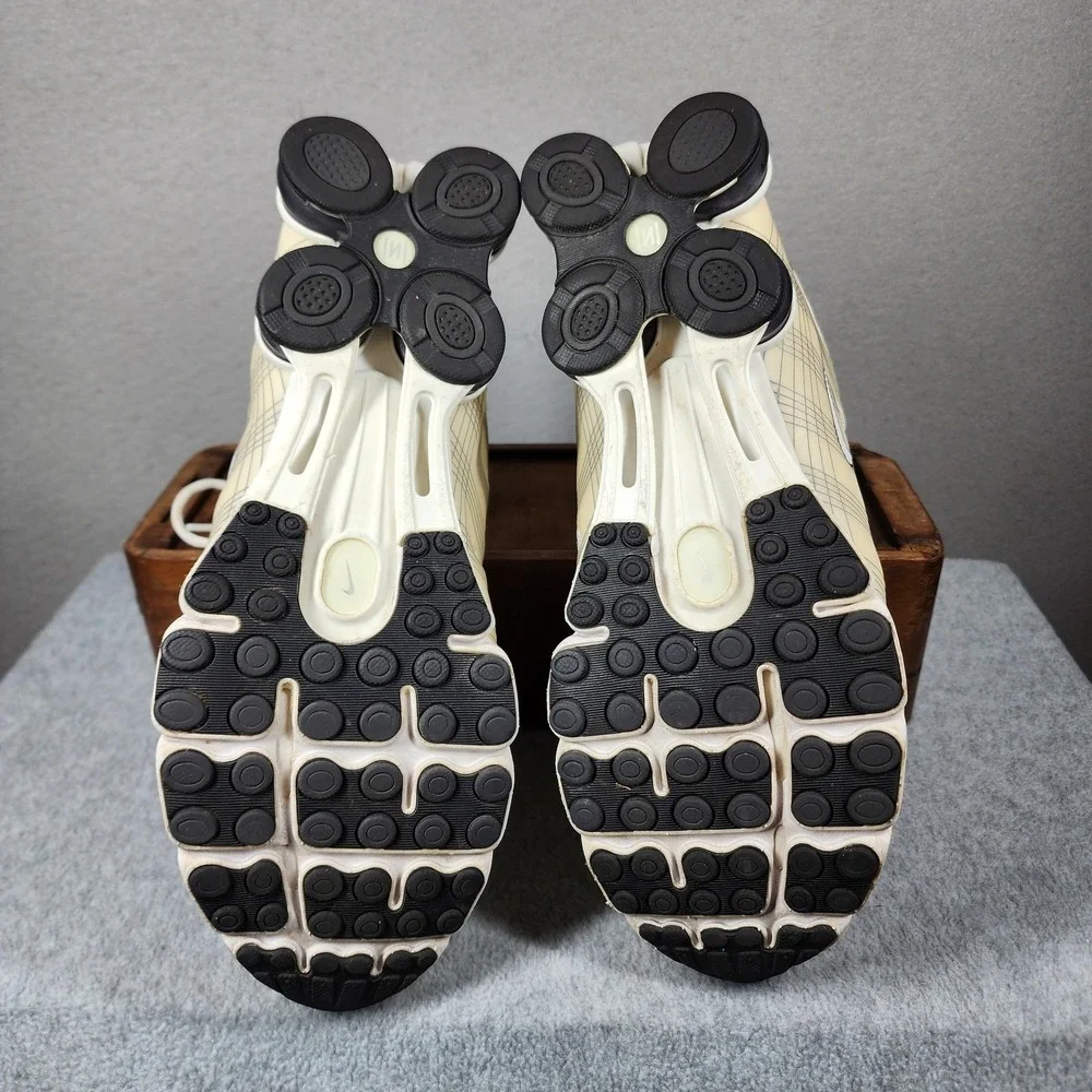 Nike Shox Shoes Mens‎ Size 12 White Mesh Running Athletic Sneakers 407155-101